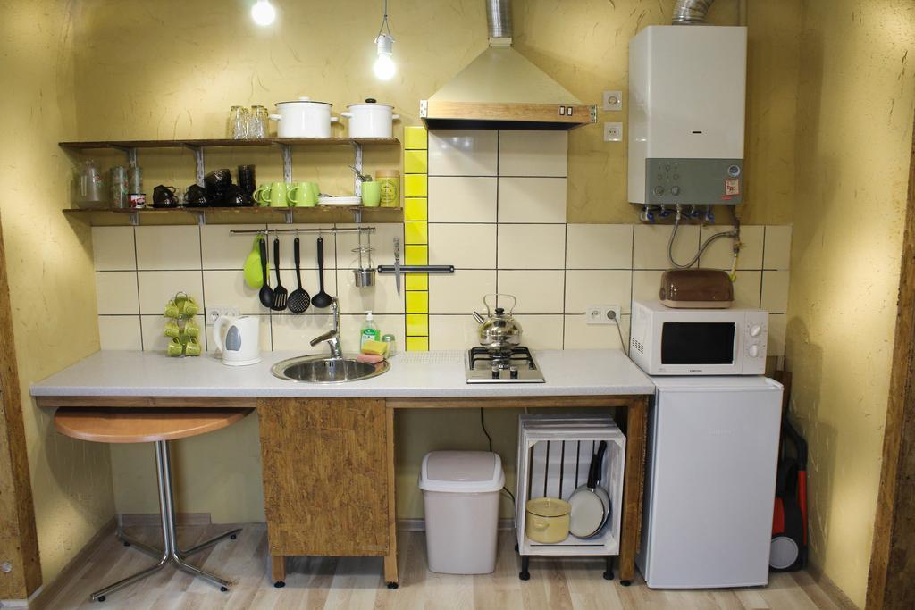 Apartment On Zaliznychna Lviv Exterior foto